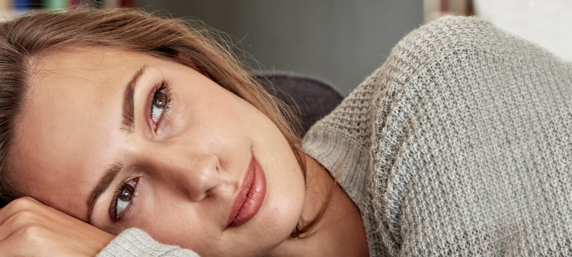 Šminka namenjena osetljivom tipu kože, članak o tome da li vaša šminka prouzrokuje pojavu zapaljenskih reakcija na koži